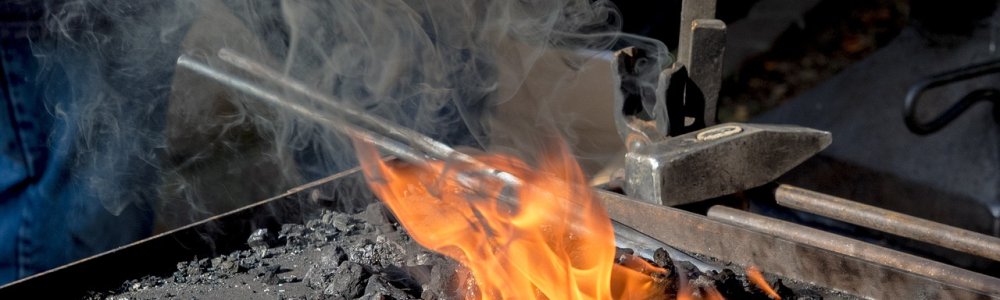 Cocina de herrero - materiales esenciales para la construcción y la renovación